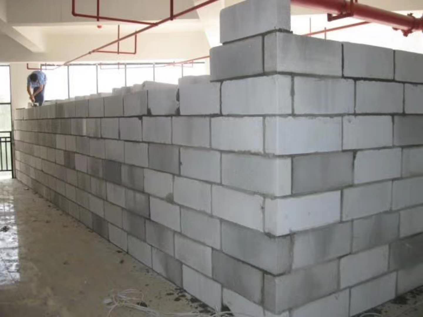 澄江蒸压加气混凝土砌块承重墙静力和抗震性能的研究